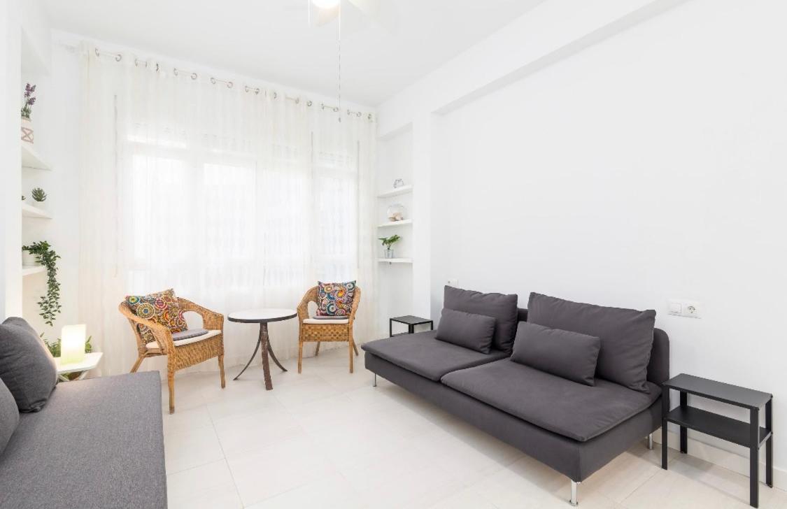 Suite Homes Santa Lucia Малага Экстерьер фото
