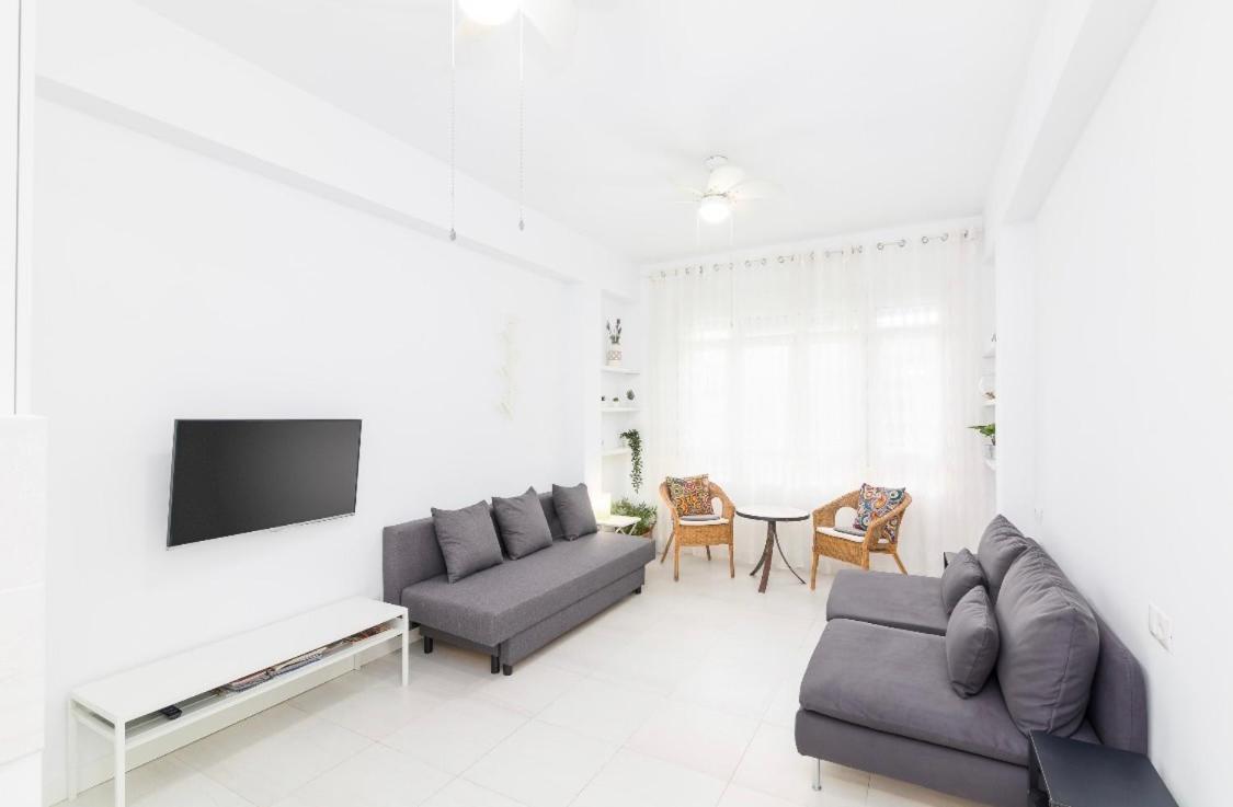 Suite Homes Santa Lucia Малага Экстерьер фото