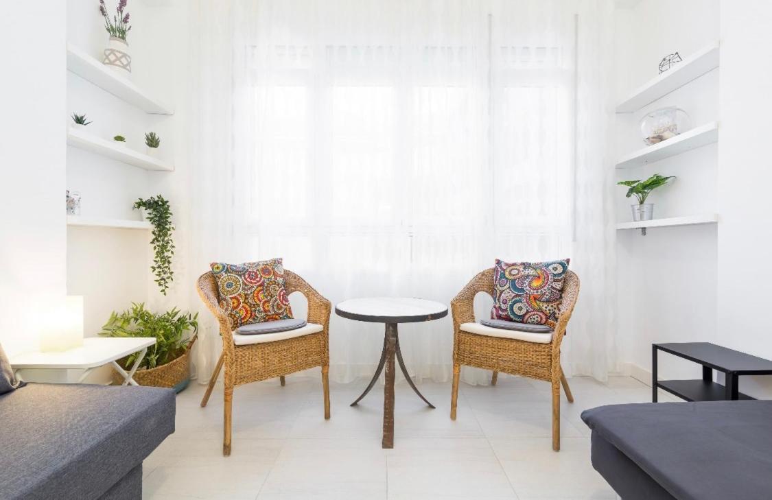 Suite Homes Santa Lucia Малага Экстерьер фото